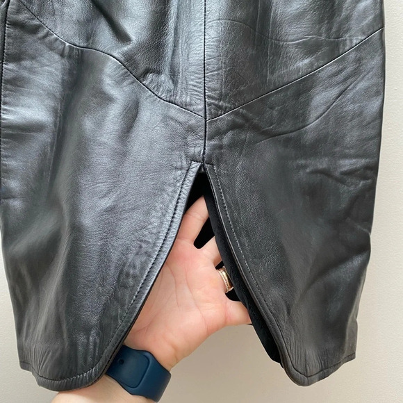 VINTAGE - Buttery Soft Black  Danier Leather 1980s High Waist Skirt - Picture 5 of 8